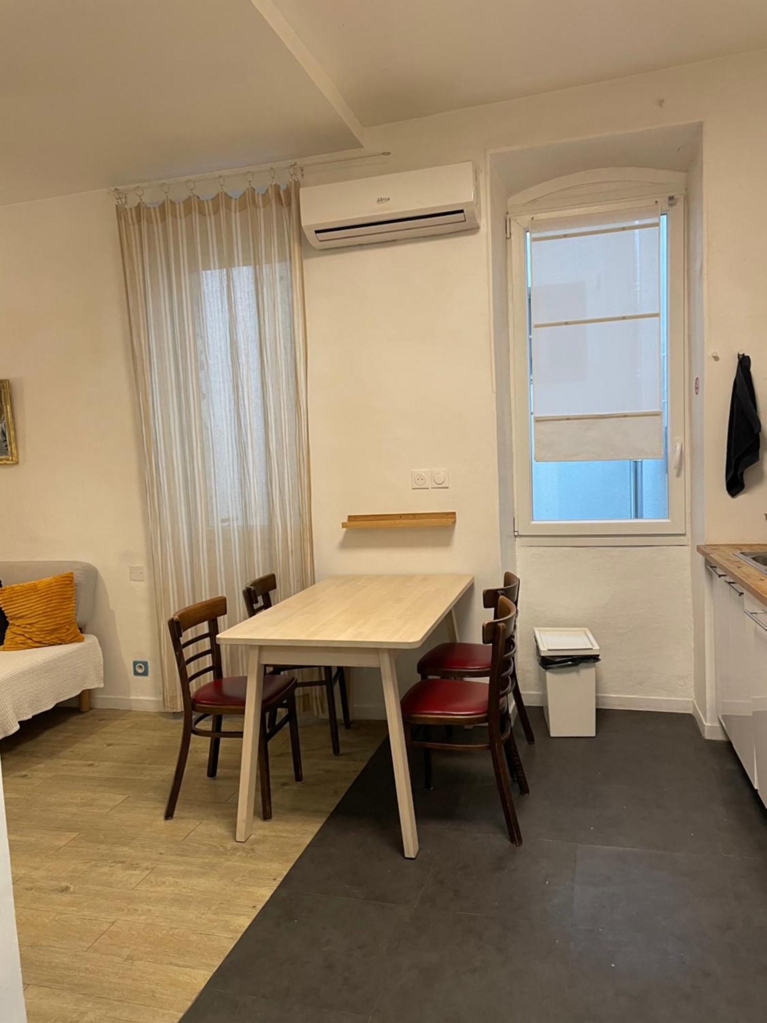 Appt 2 Chambres Au Centre Ville 3E Marseille Exterior photo